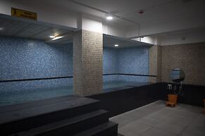 Courtyard By Yuhi