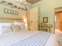 The Owl's Shack