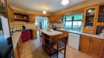 Cuckoo Tree House, Glengarriff, Beara Peninsula