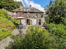 Huntingstile Lodge