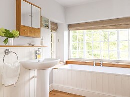 Huntingstile Lodge