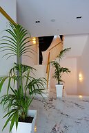 Chimaera Hotel