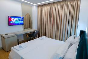 Chimaera Hotel