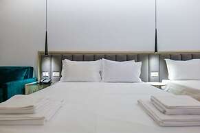 Chimaera Hotel