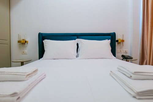 Chimaera Hotel