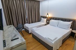 Chimaera Hotel