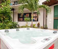 LUXURY CONDO STEPS FROM 5th AV & BEACH