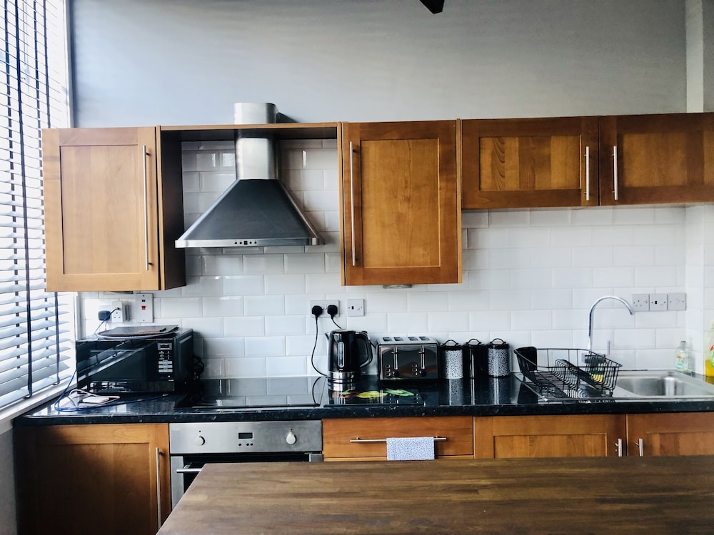 Apartment With City Views - Sleeps 3