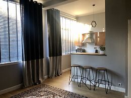 Apartment With City Views - Sleeps 3