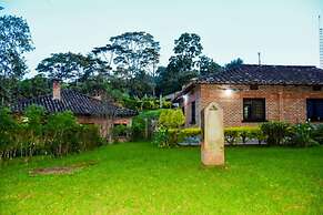 Gisakura Guest House