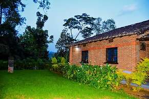 Gisakura Guest House