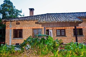 Gisakura Guest House