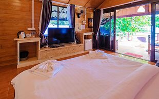 Lipe Garden Beach Resort