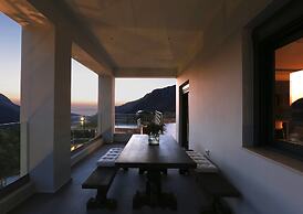 Aires Villa