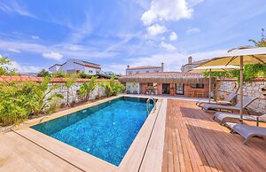 Caliza Alacati