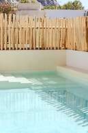 Opalia Suites