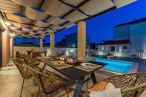 Villa Skyfall