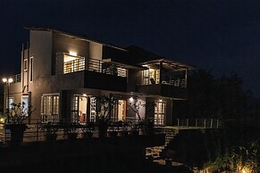 CosmicStays GreyStone Villa Mountain View & Dam