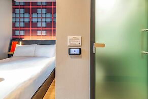 easyHotel Dublin City Centre