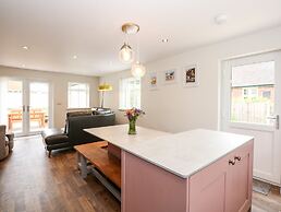 Daisy Tree Cottage