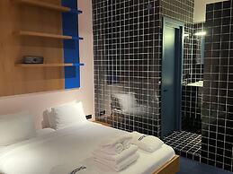 Blueberry Nights Hotel