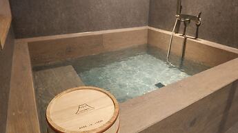 Daisy Hotel