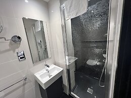 Great St Helen Hotel