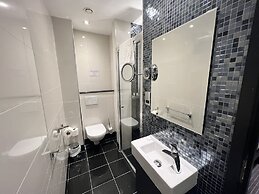 Great St Helen Hotel
