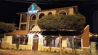 Hotel Voyager Manta