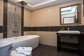 Havana Pool Villa with Gym and Billiard