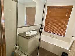Baudins Bed & Breakfast - Adults Only