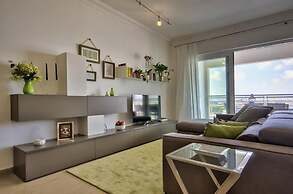 Luxury Apartment With Pool and Terrace, Top Location