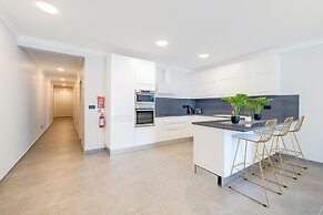 Art Deco Luxury Apartment, Central Location