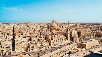 Central 1BR Apartment in Valletta