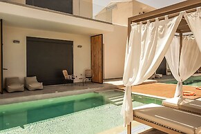 Salt Boutique Hotel