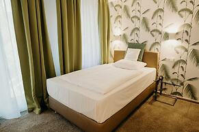 Hotel Crystal