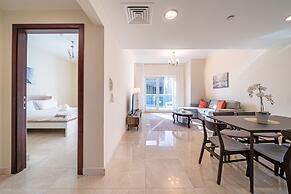 Spacious Apartment With Balcony in Business Bay