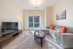 Spacious Apartment With Balcony in Business Bay