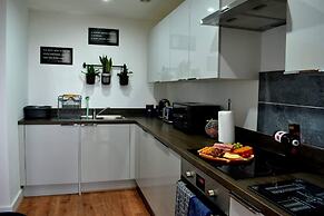 Remarkable 2-bed Apartment in Leafy Sefton Park
