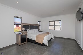 Dalton's, Langebaan 10-sleeper
