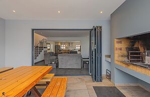 Dalton's, Langebaan 10-sleeper