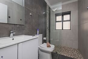 Dalton's, Langebaan 10-sleeper