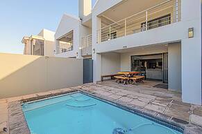 Dalton's, Langebaan 10-sleeper