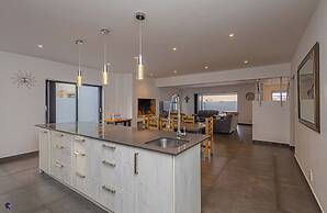 Dalton's, Langebaan 10-sleeper