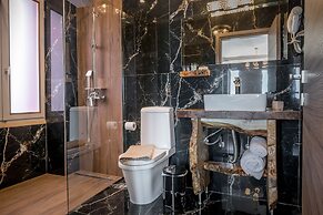 Oniro Luxury Suites in Pargatown