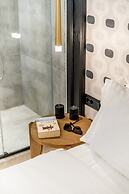Amer Suites Fira