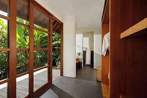 Villa Amita by Nakula