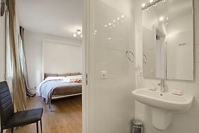 Lean & Santi Apartments