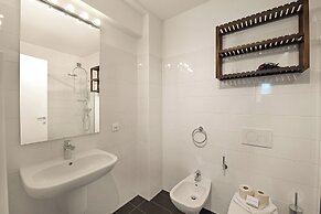 Lean & Santi Apartments