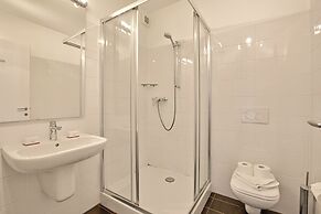 Lean & Santi Apartments